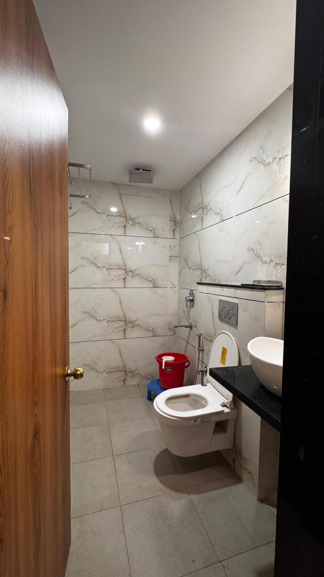 Hotel Prakasham ウッジャイン エクステリア 写真